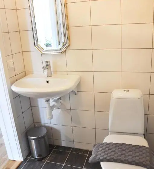 Sviitti 2 Makuuhuonetta, Slite Badhotell