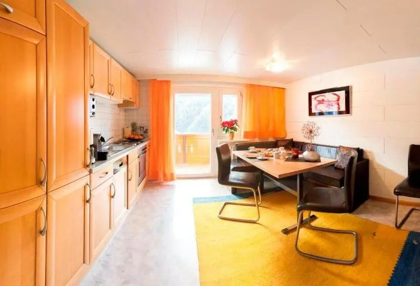 Huoneisto 2 Makuuhuonetta, Appartement Zint