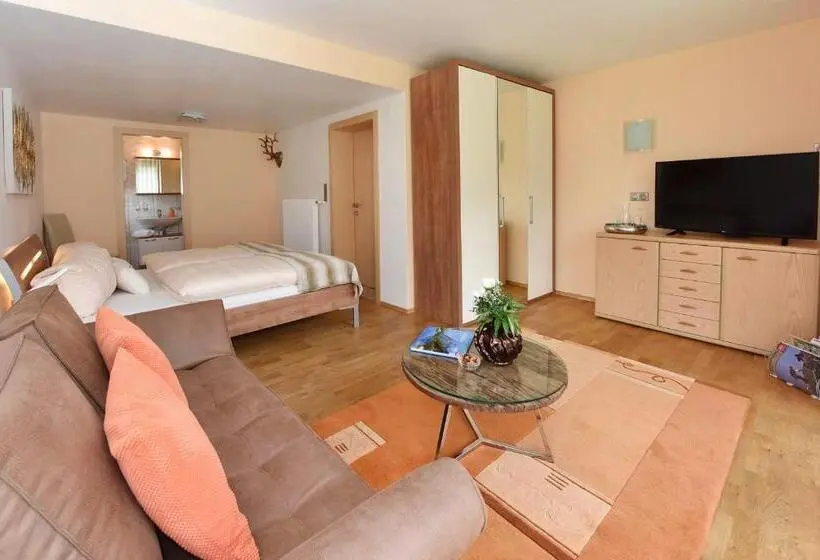 Huoneisto 3 Makuuhuonetta, Appartement Zint
