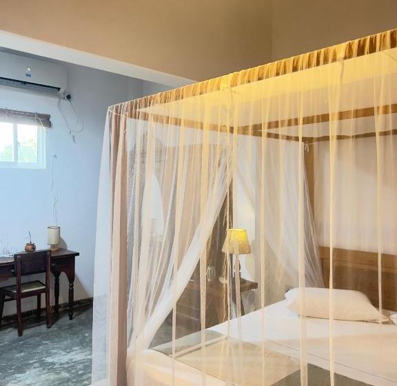 带大床的标准间, Galle Fancy Guesthouse, 5 Ac Bedrooms Villa