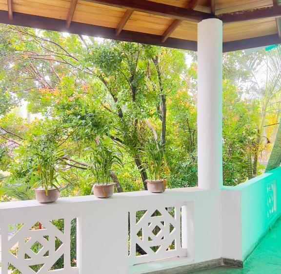 标准间带露台, Galle Fancy Guesthouse, 5 Ac Bedrooms Villa