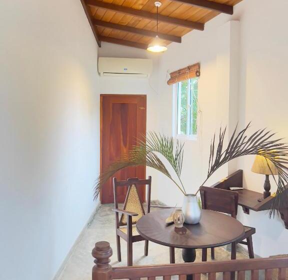 标准间带露台, Galle Fancy Guesthouse, 5 Ac Bedrooms Villa