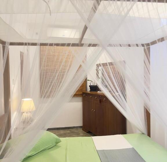 غرفة أساسية, Galle Fancy Guesthouse, 5 Ac Bedrooms Villa