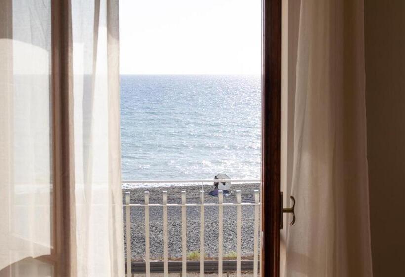 Номер Стандарт Вид на Море, Bed & Breakfast Nonno Gigi   Falerna Marina
