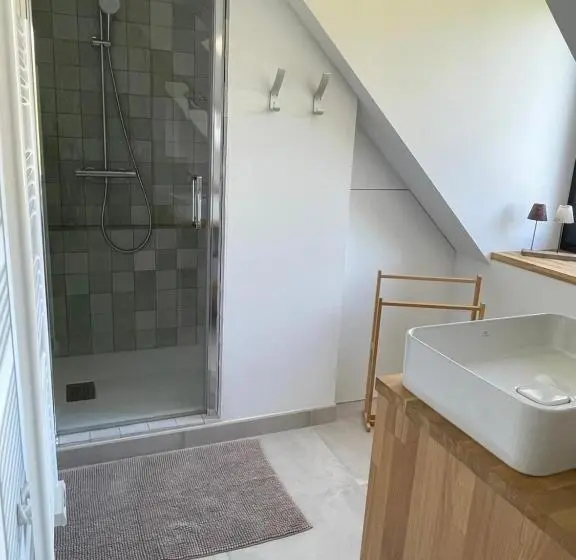 オーシャンビュースタンダードルーム, Chambres D Hôtes B&b Roz Rozenn