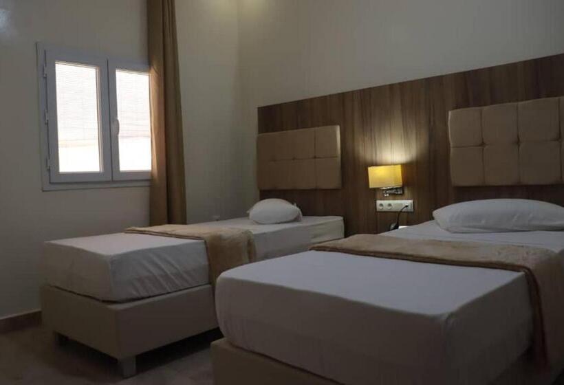 غرفة قياسية, Capblancvillagetouristique