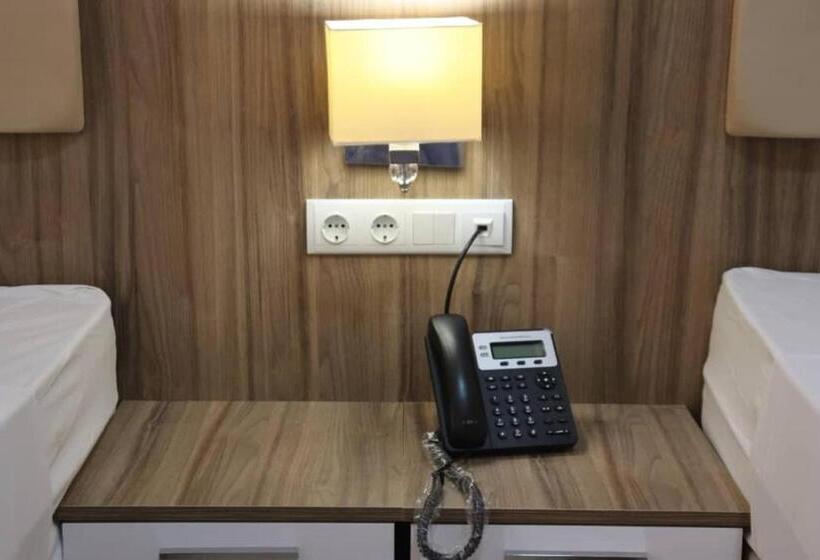 غرفة قياسية, Capblancvillagetouristique