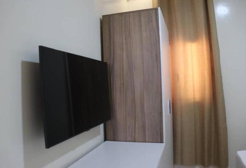 غرفة قياسية, Capblancvillagetouristique