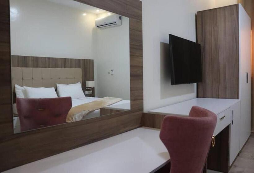 Deluxe Suite King Bed, Capblancvillagetouristique