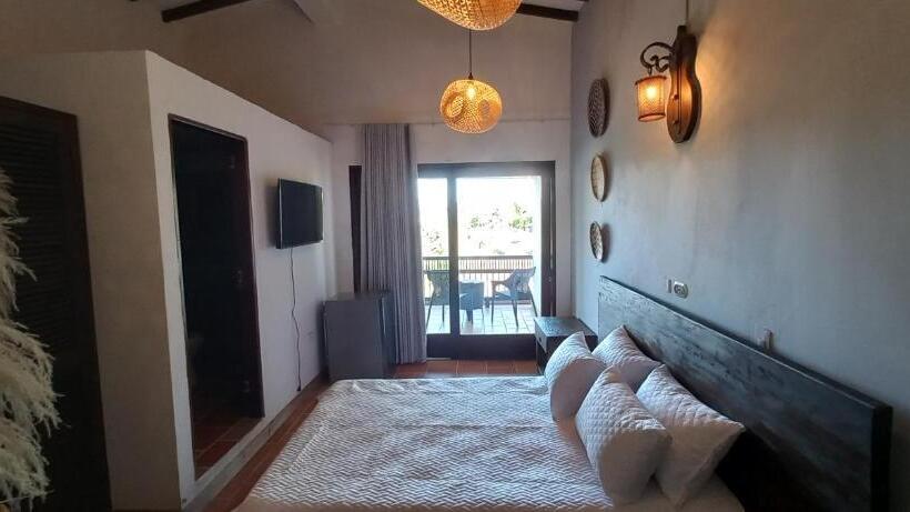 חדר דלוקס עם מרפסת נוף לים, Ecoluxe