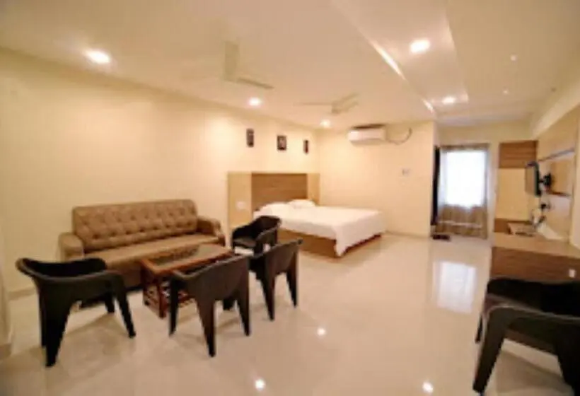 スイート, Sama Residency,mancherial