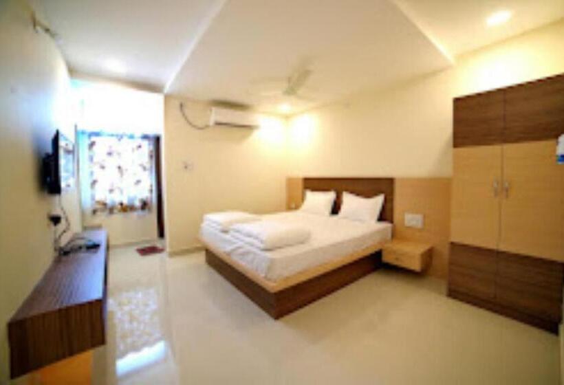 חדר דלוקס, Sama Residency,mancherial