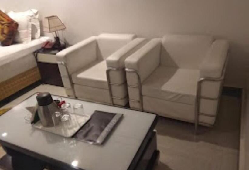 デラックスルーム, Swarg Exotica Bihar