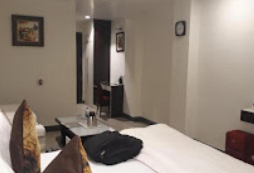 デラックスルーム, Swarg Exotica Bihar