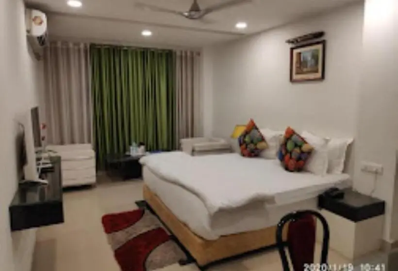 Deluxe-huone, Swarg Exotica Bihar