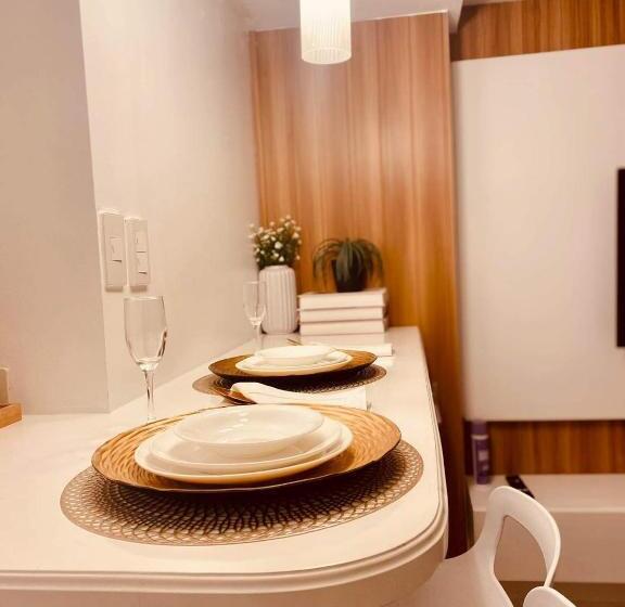 스탠다드 발코니 스튜디오, Neri’s Place At Azure North