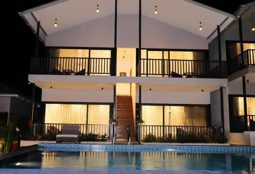Chambre Deluxe Vue Mer avec Balcon, Oralia Resort