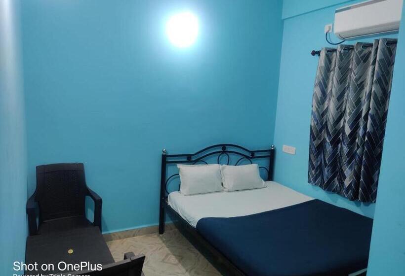 デラックスルーム, Augustin Guest House