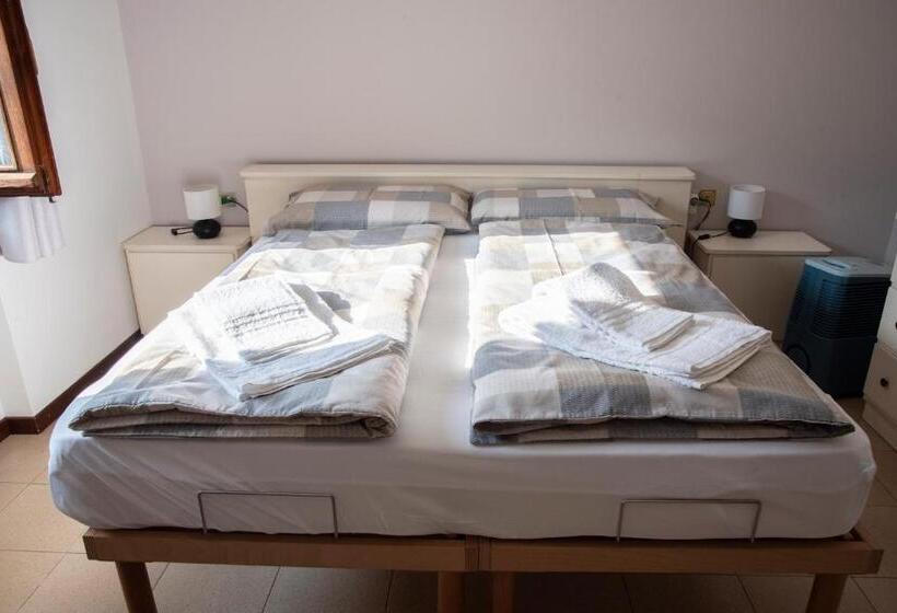 חדר סטנדרט חדר אמבטיה משותף, Cascina Pirondini