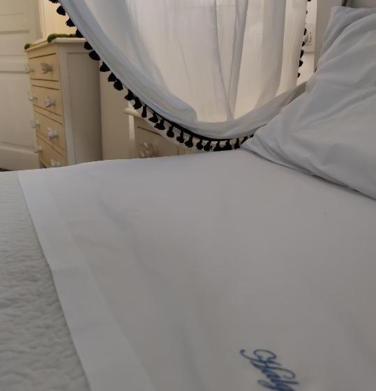 غرفة قياسية, Halgoduria