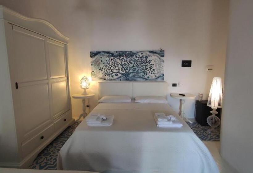 غرفة ديلوكس مطلّة علي البحر مزوَّدة بشُرفة, Halgoduria