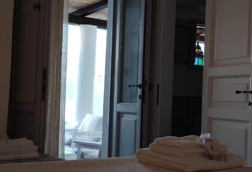 غرفة ديلوكس ثلاثية, Halgoduria