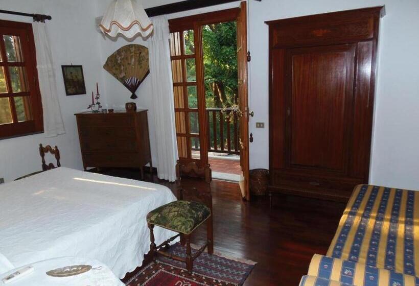 スタンダードトリプルルームの外観-バスルーム, La Semenza