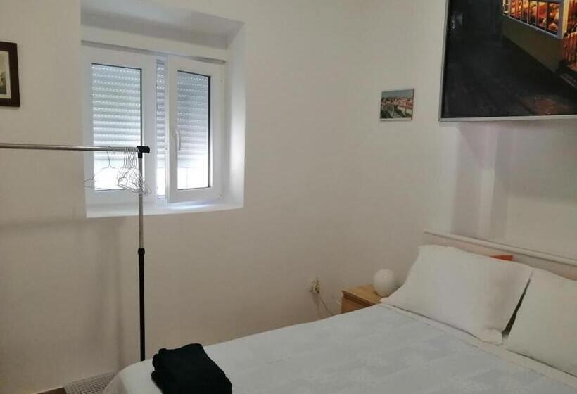 اتاق استاندارد, Ajuda Space