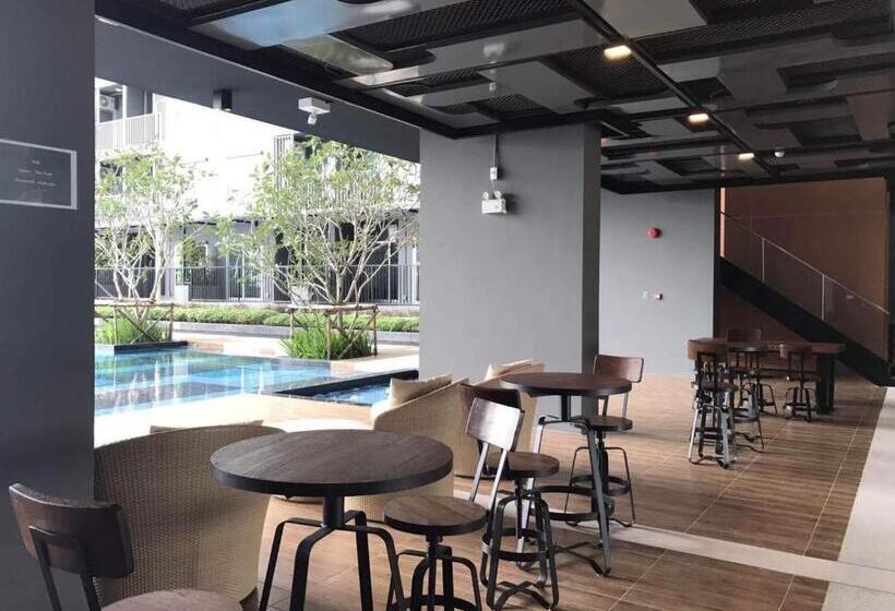 庭の見える1ベッドルームアパートメント, The Trust @bts Chang Erawan