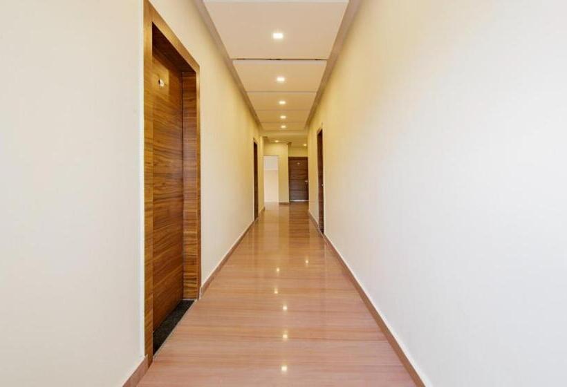 Номер Стандарт с Балконом, Grand Vista