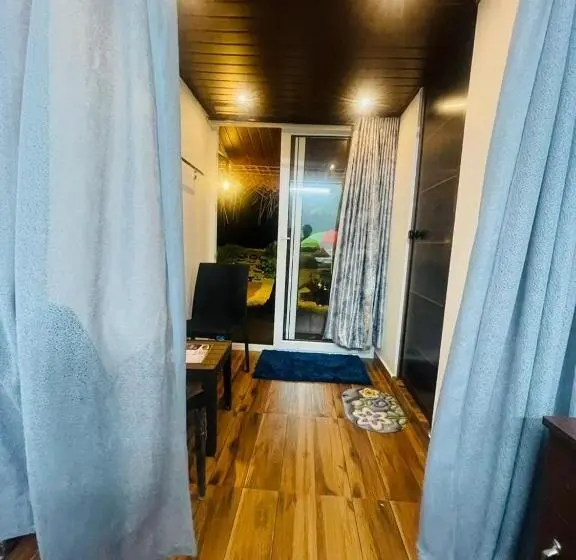 オーシャンビューデラックスルームバルコニー付き, Tripsea Beach Villa