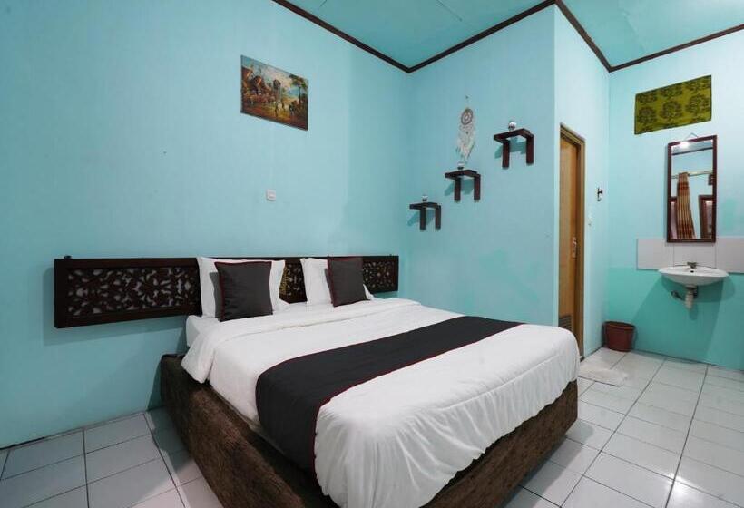 Номер Deluxe Кровать Кинг, Capital O 93262 Hotel Cherish 2