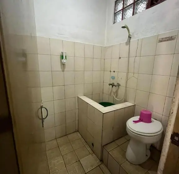 Standard-huone King-vuode, Capital O 93262 Hotel Cherish 2