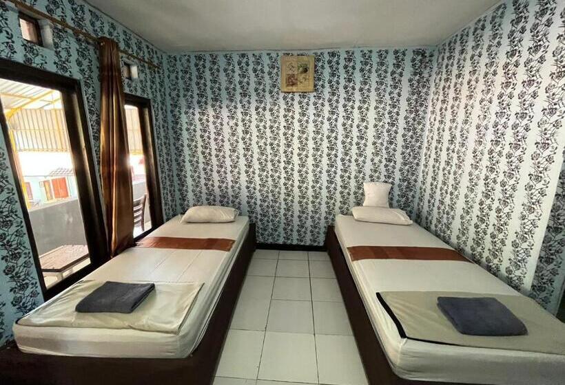 Номер Стандарт, Capital O 93262 Hotel Cherish 2