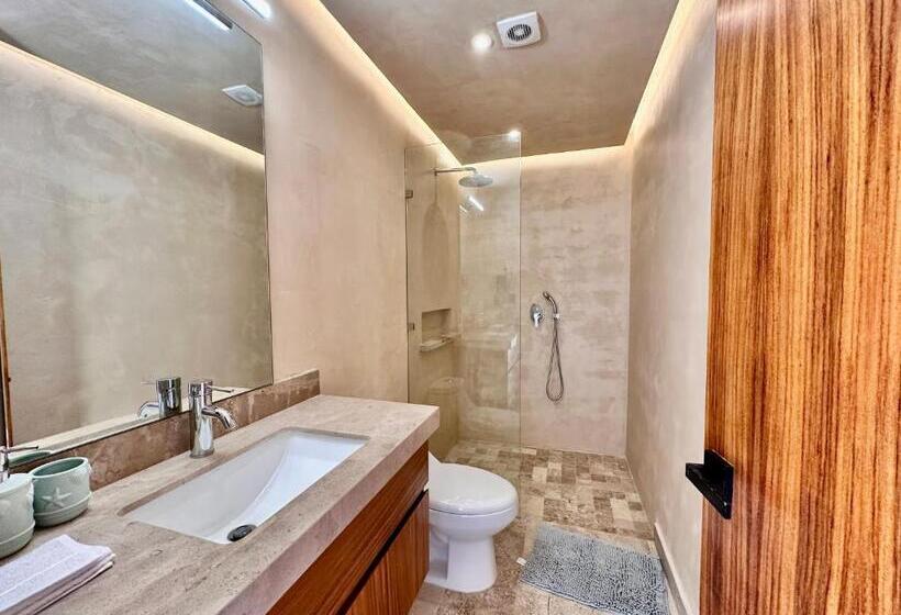 آپارتمان 1 خوابه با بالکن, Casa Xila By Gekkot Travel