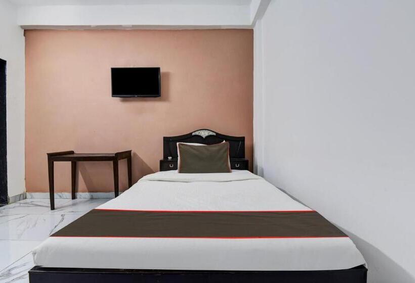 デラックストリプルルーム, Collection O Hotel Kumbha Garh