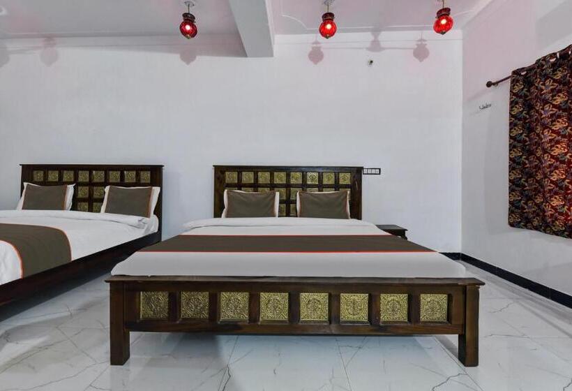Трехместный Номер Deluxe, Collection O Hotel Kumbha Garh