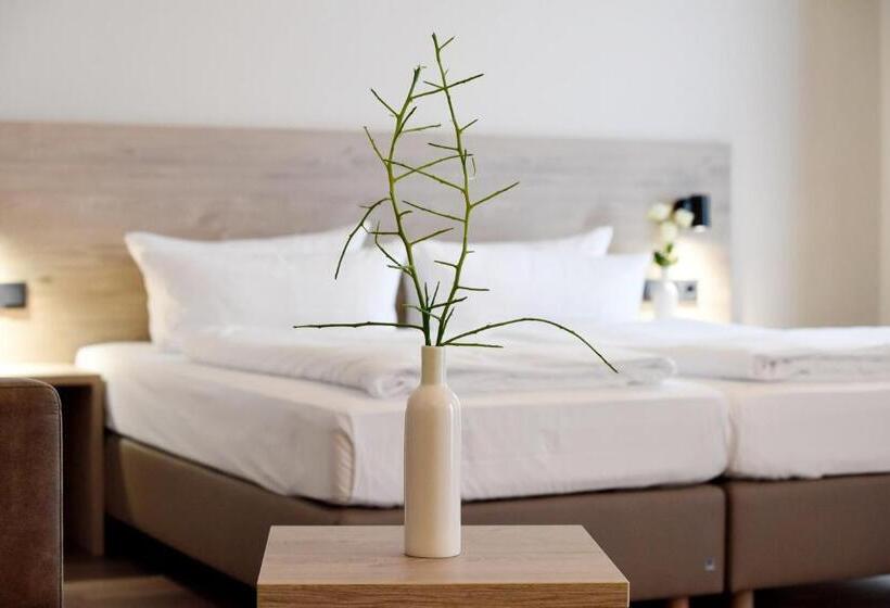 家庭间, Dimas Hotel Ettenheim   Rust