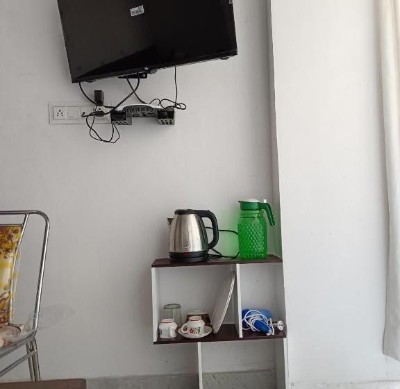 Quarto deluxe, Balaji Residency