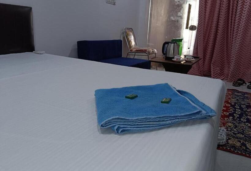 Quarto deluxe, Balaji Residency