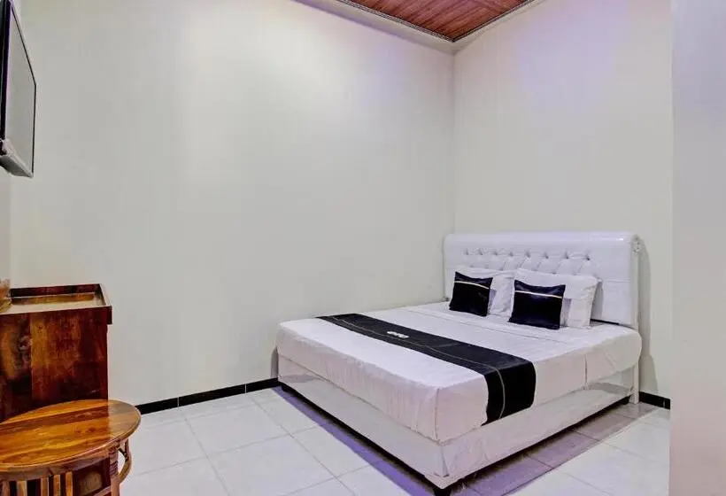 Deluxe Kamer, Capital O 93244 Angkasa Inn