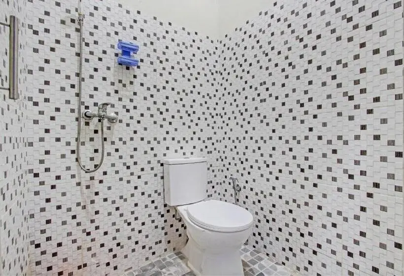 Deluxe Kamer, Capital O 93244 Angkasa Inn