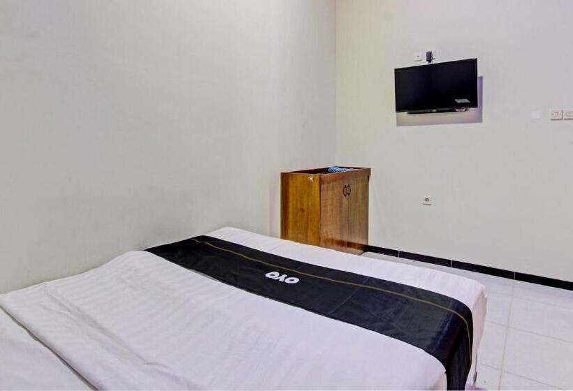 Номер Deluxe, Capital O 93244 Angkasa Inn