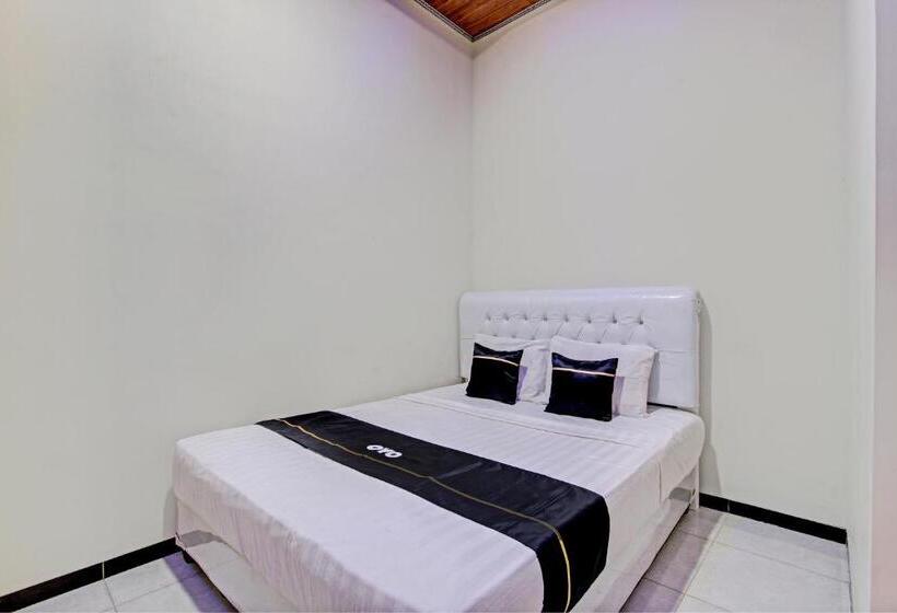 デラックスルーム, Capital O 93244 Angkasa Inn