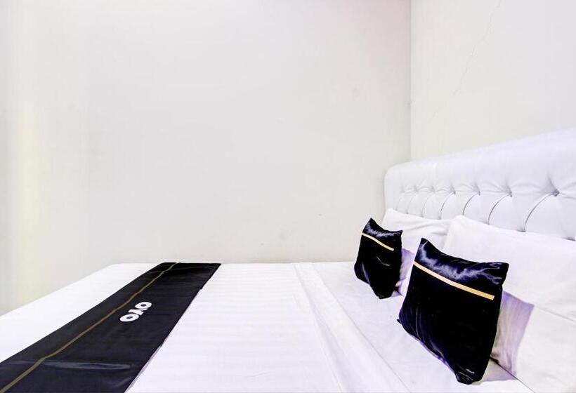 デラックスルーム, Capital O 93244 Angkasa Inn