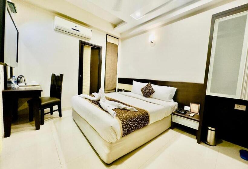 חדר דלוקס, Blueberry Nest Zirakpur