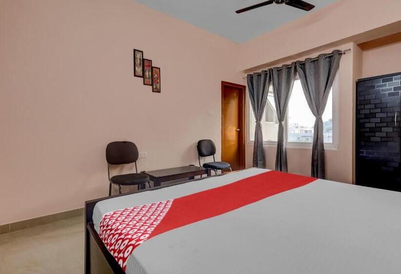 三人经典房间, Super Oyo Flagship Moyong Homestay