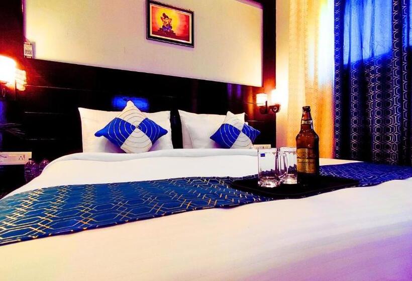 חדר סופריור עם מיטת קינג, The Madhunandan