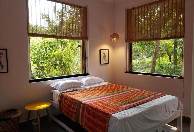 Quarto deluxe, Adi Shakti Guesthouse And Shala