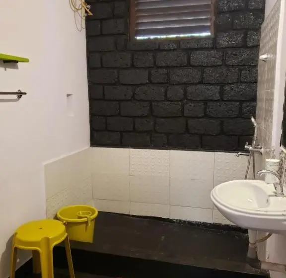 Standard-huone Jaettu Kylpyhuone, Adi Shakti Guesthouse And Shala